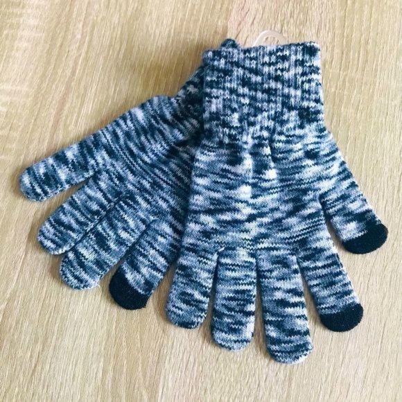 Touch Screen Compatible - Picture 2 of 3